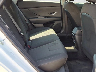 2025 Hyundai ELANTRA SE IVT
