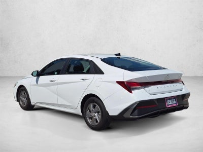 2025 Hyundai ELANTRA SE IVT
