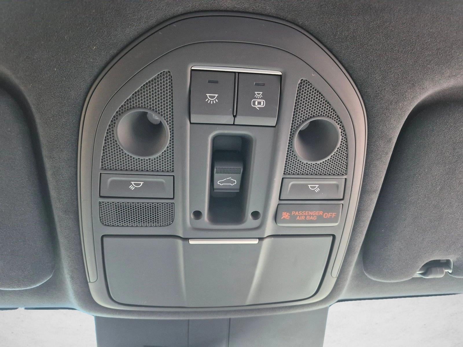 2022 Genesis G70 3.3T RWD