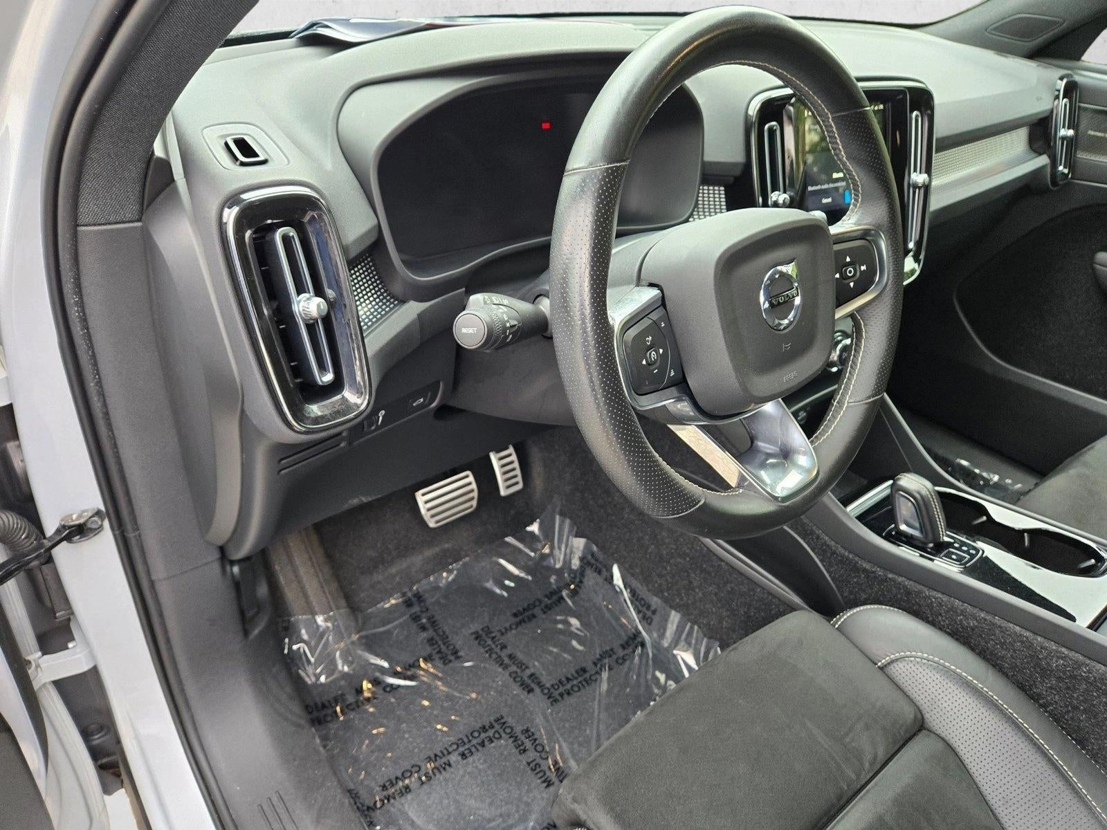 2021 Volvo XC40 Recharge P8 eAWD Pure Electric