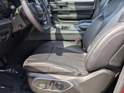 2024 Jeep Wagoneer L Series II 4x2 *Ltd Avail*