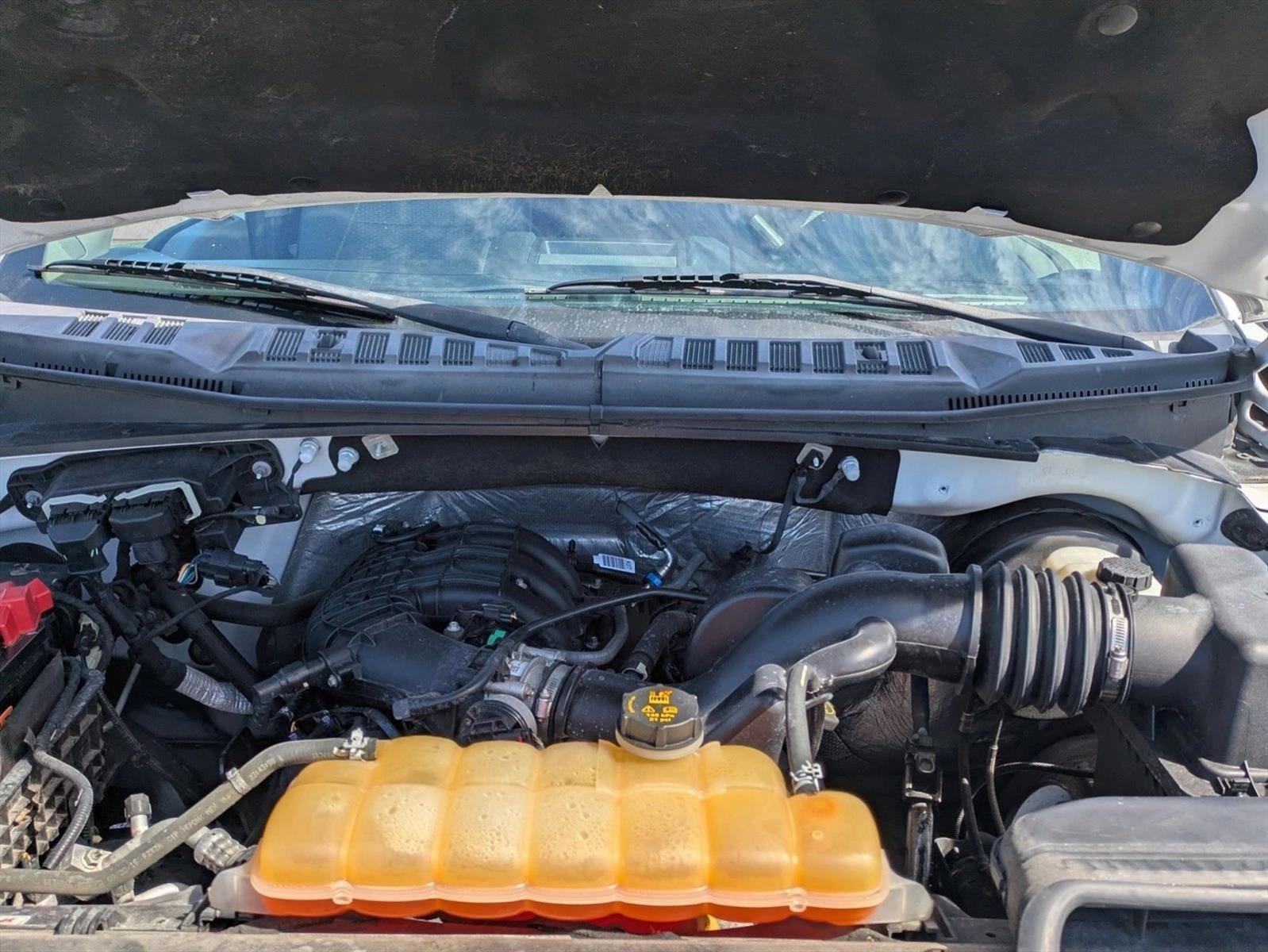 2016 Ford F-150 2WD SuperCrew 5-1/2 Ft Box XLT