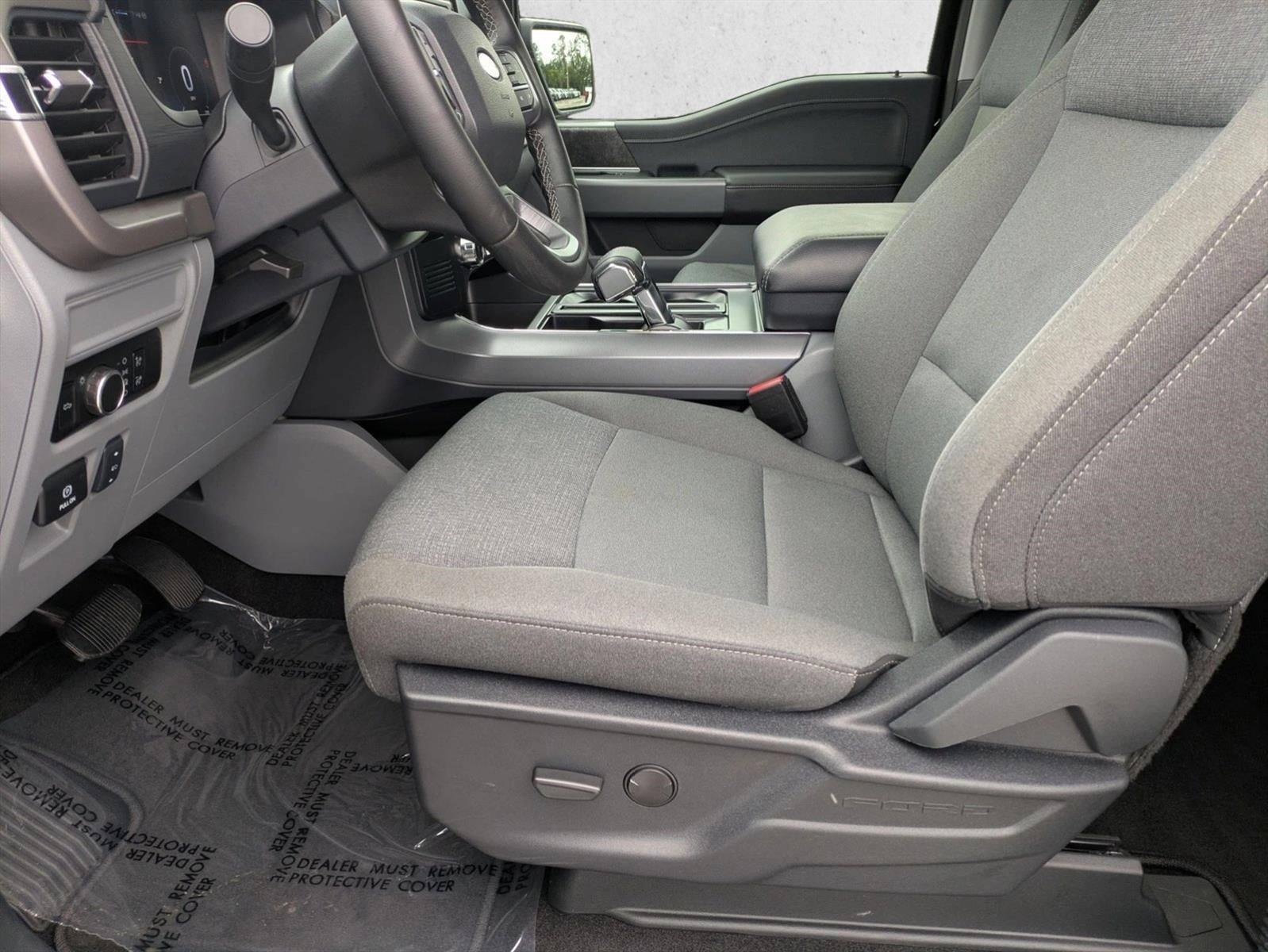 2025 Ford F-150 Lightning XLT 4WD SuperCrew 5.5' Box
