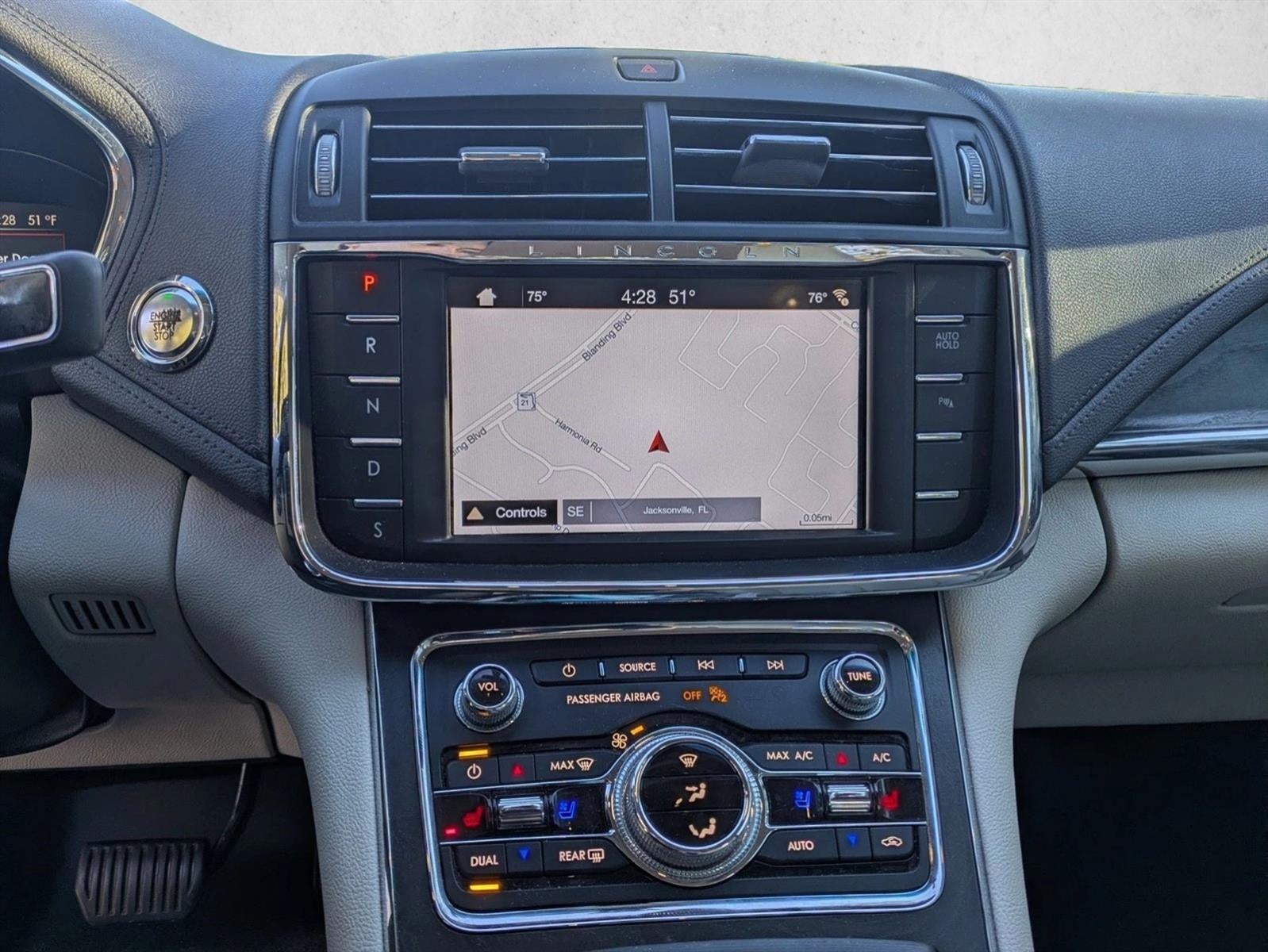 2017 Lincoln Continental Reserve FWD