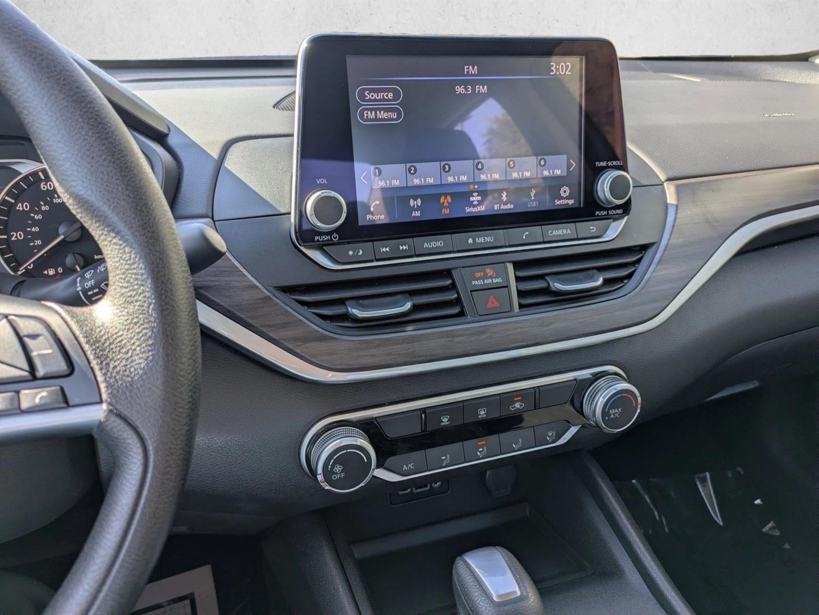 2025 Nissan Altima SV FWD