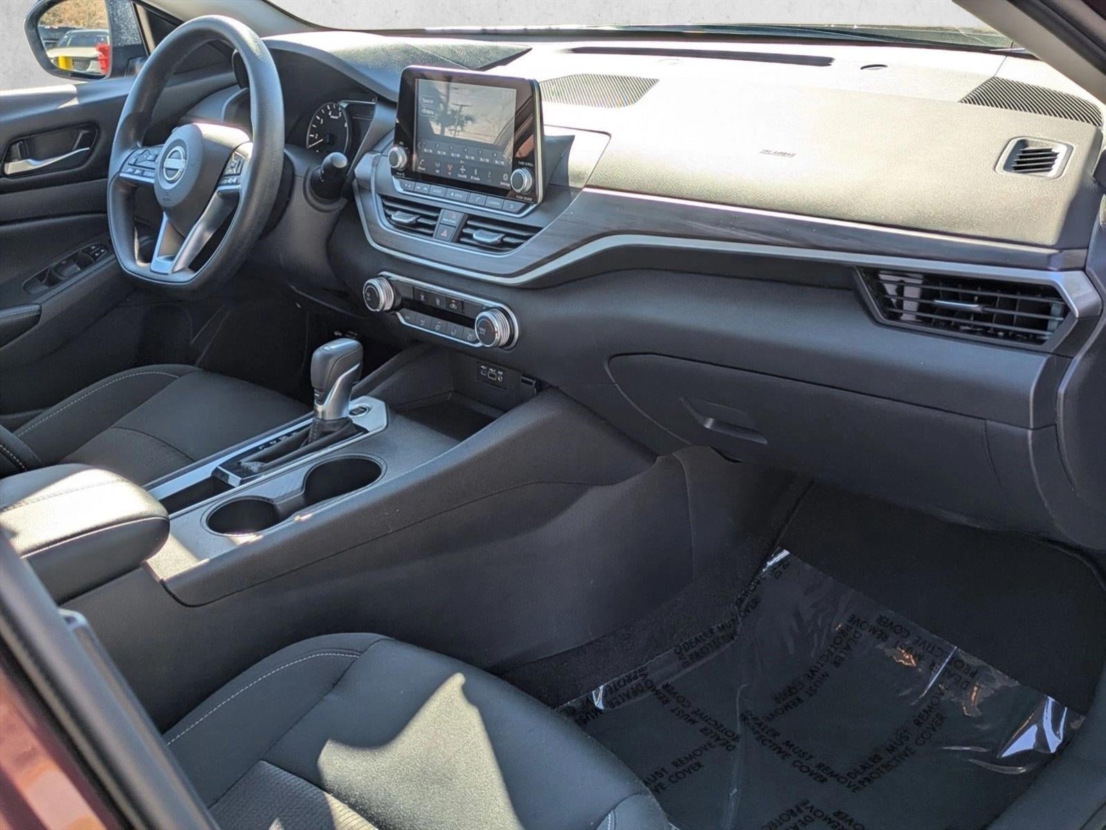 2025 Nissan Altima SV FWD