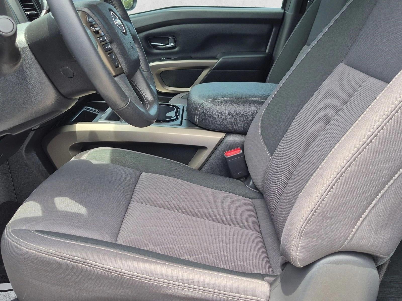 2024 Nissan Titan 4x2 Crew Cab SV