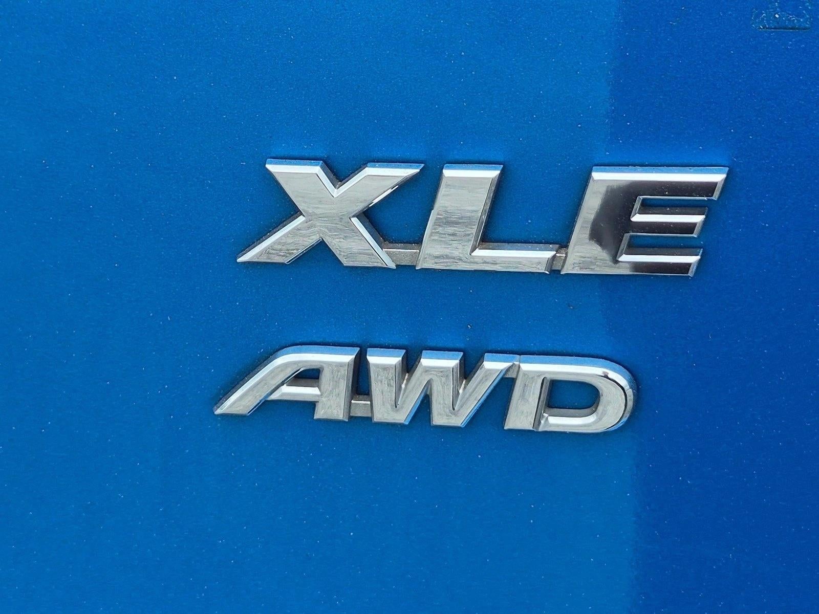 2017 Toyota RAV4 XLE AWD (Natl)