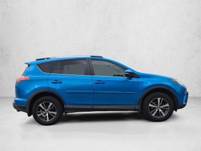 2017 Toyota RAV4 XLE AWD (Natl)