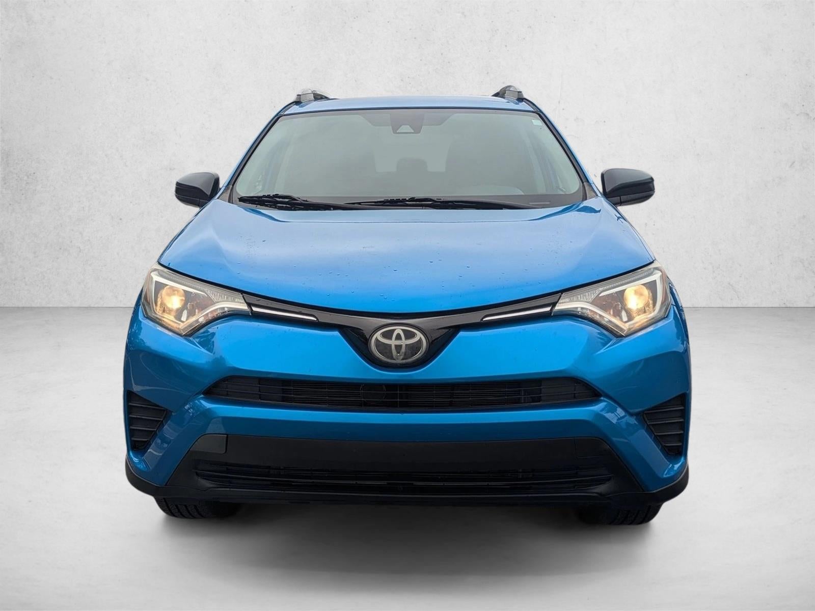 2017 Toyota RAV4 LE FWD (GS)