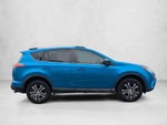 2017 Toyota RAV4 LE FWD (GS)