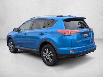 2017 Toyota RAV4 LE FWD (GS)
