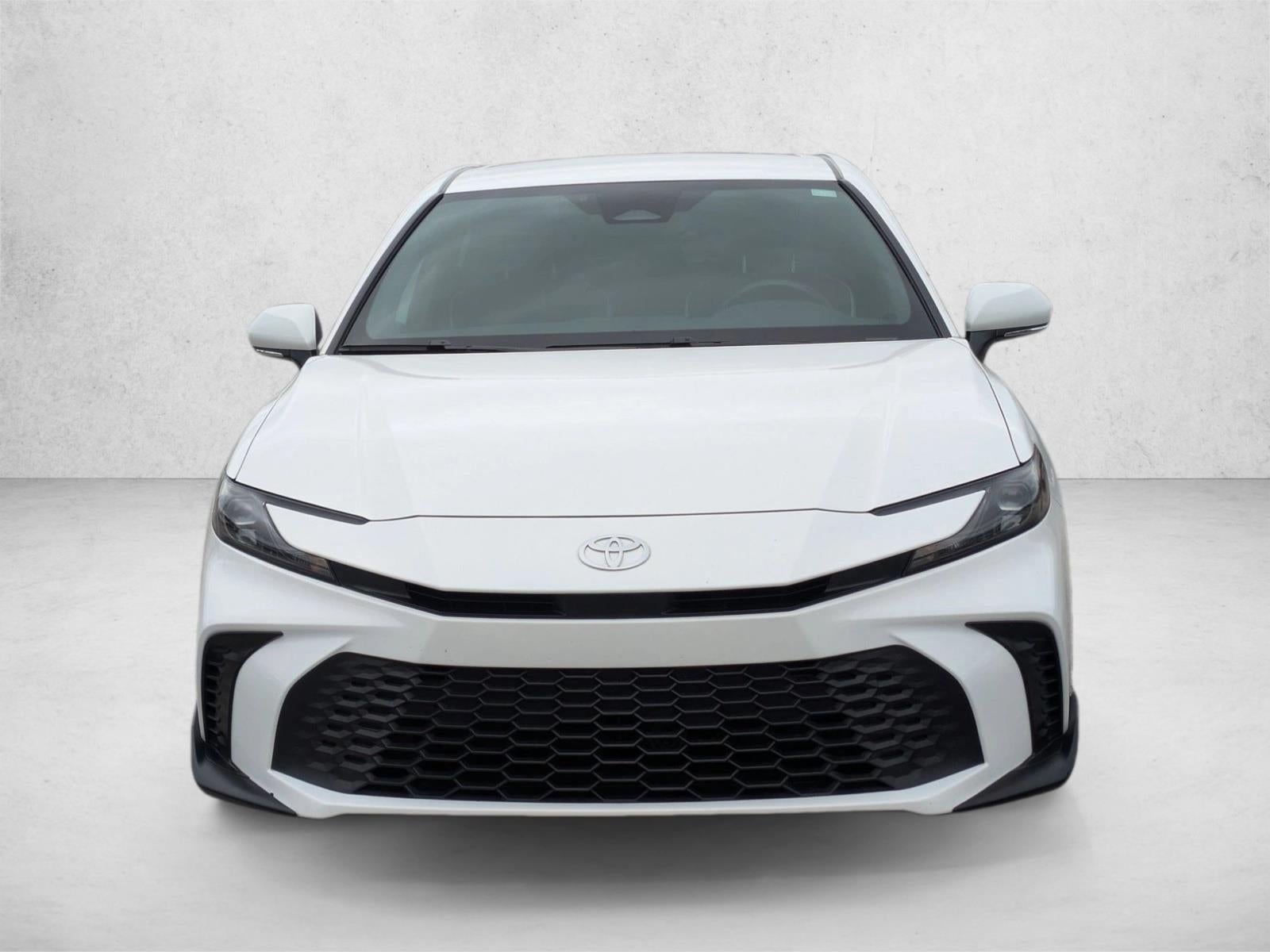2025 Toyota Camry SE (Natl)