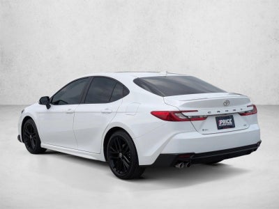 2025 Toyota Camry SE (Natl)