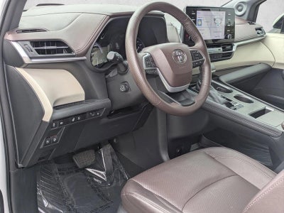 2021 Toyota Sienna Platinum FWD 7-Passenger (Natl)