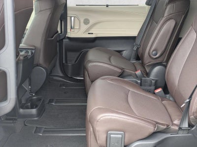 2021 Toyota Sienna Platinum FWD 7-Passenger (Natl)