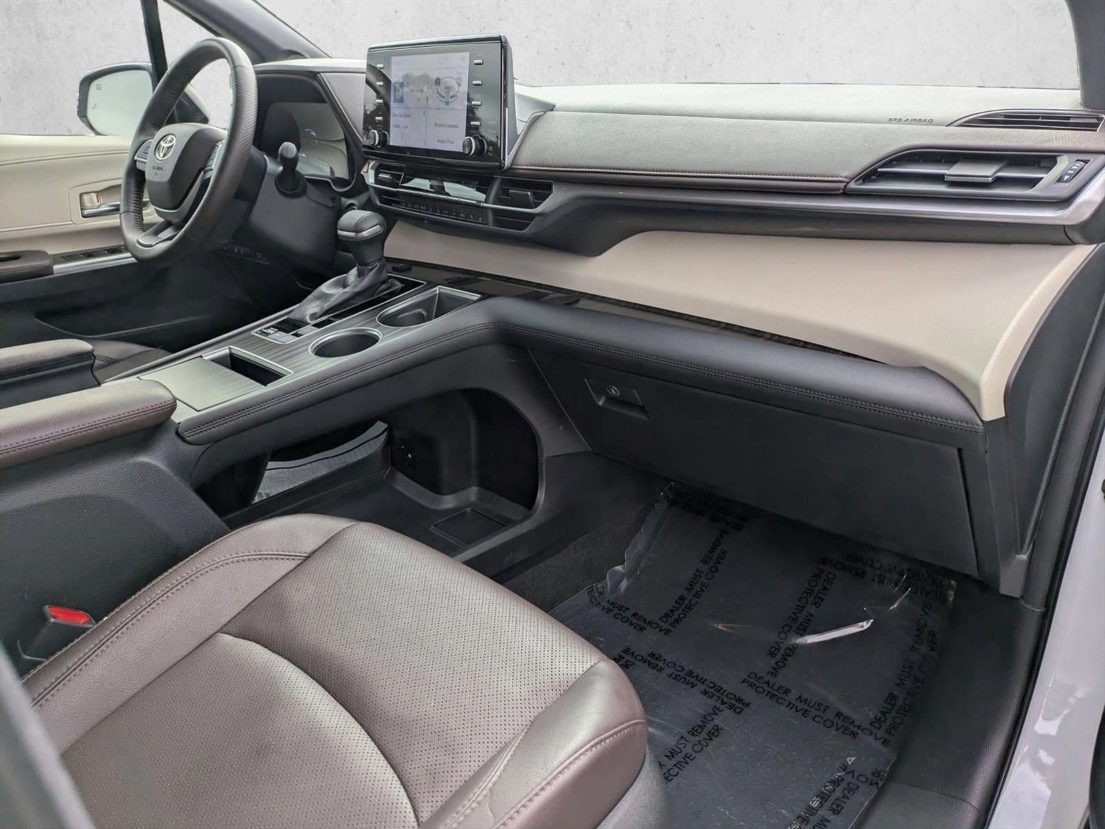 2021 Toyota Sienna Platinum FWD 7-Passenger (Natl)