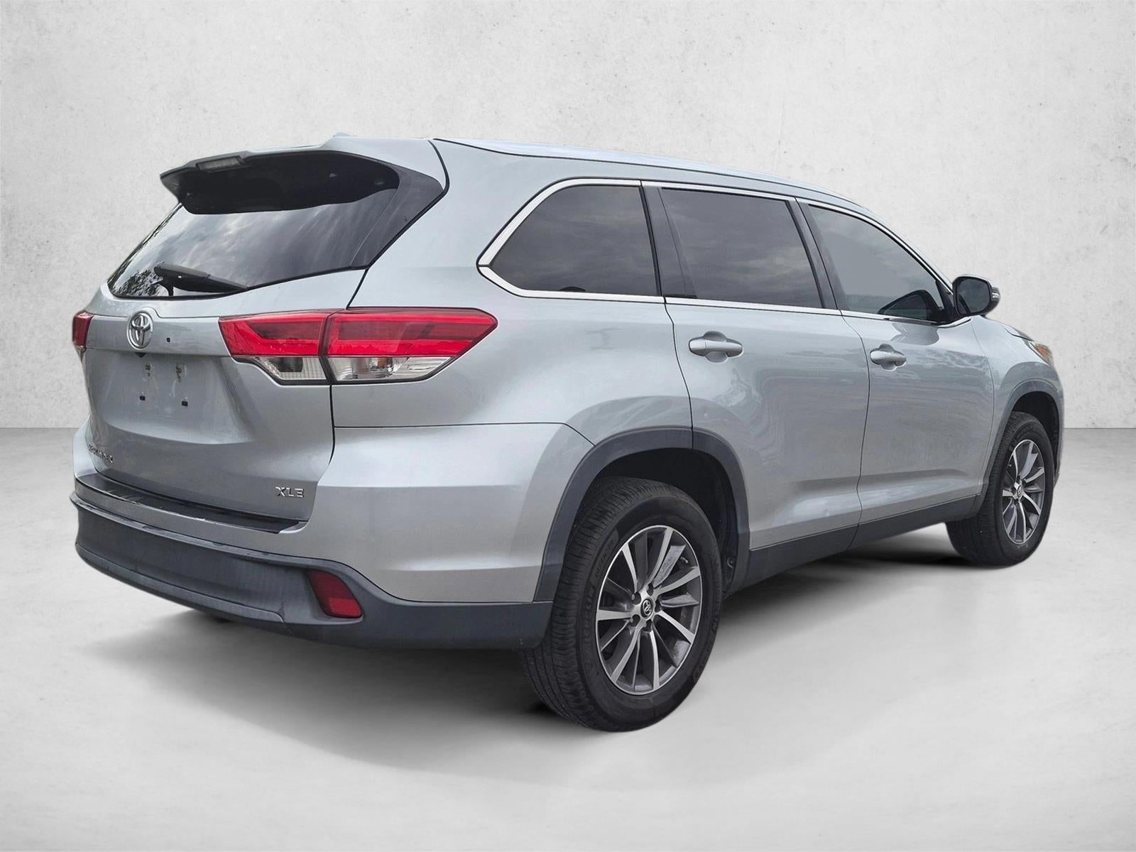 2019 Toyota Highlander XLE V6 FWD (Natl)