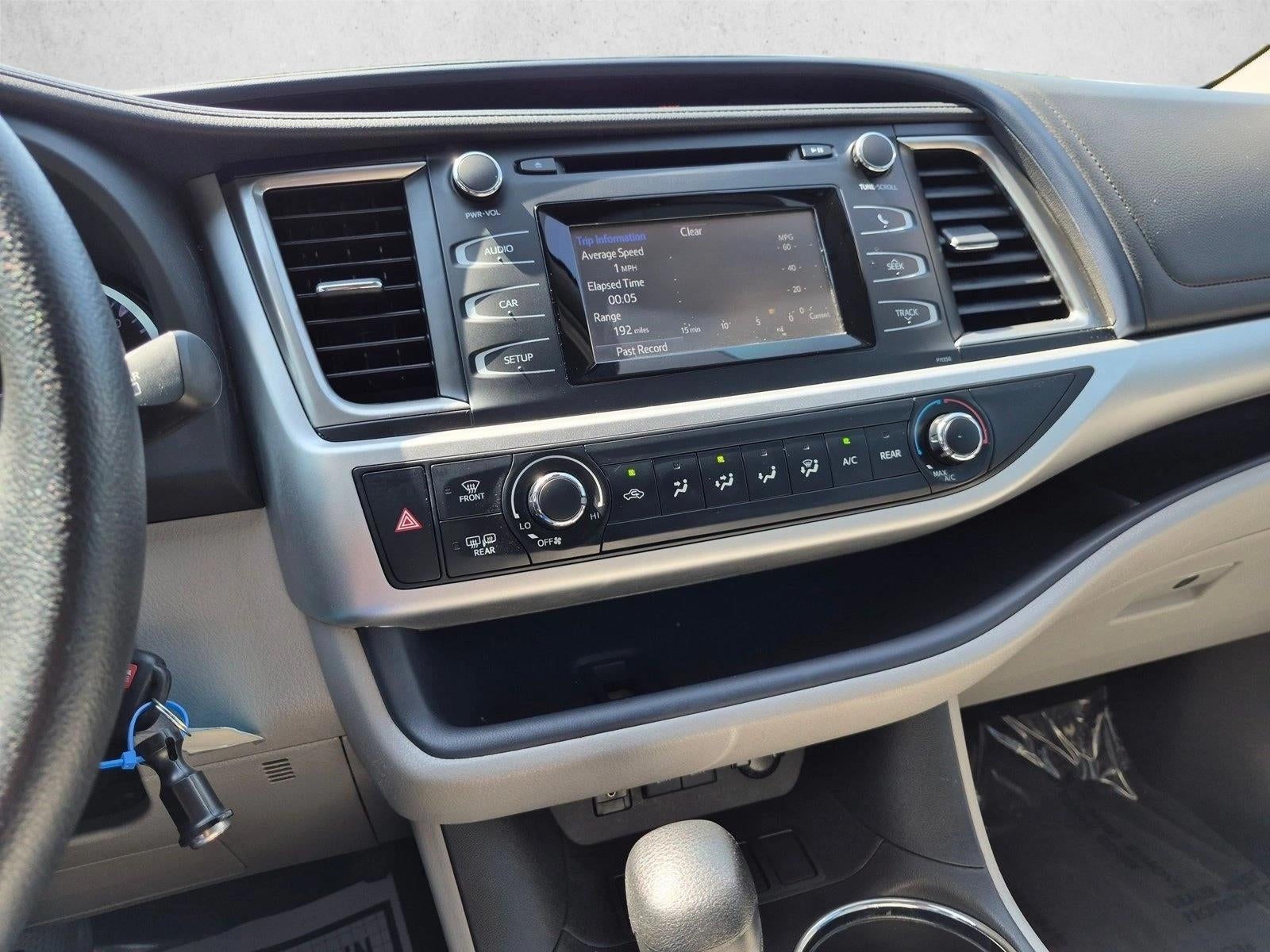 2018 Toyota Highlander LE I4 FWD (Natl)