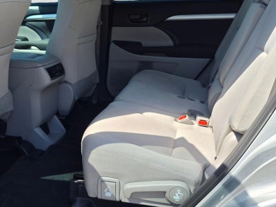 2018 Toyota Highlander LE I4 FWD (Natl)