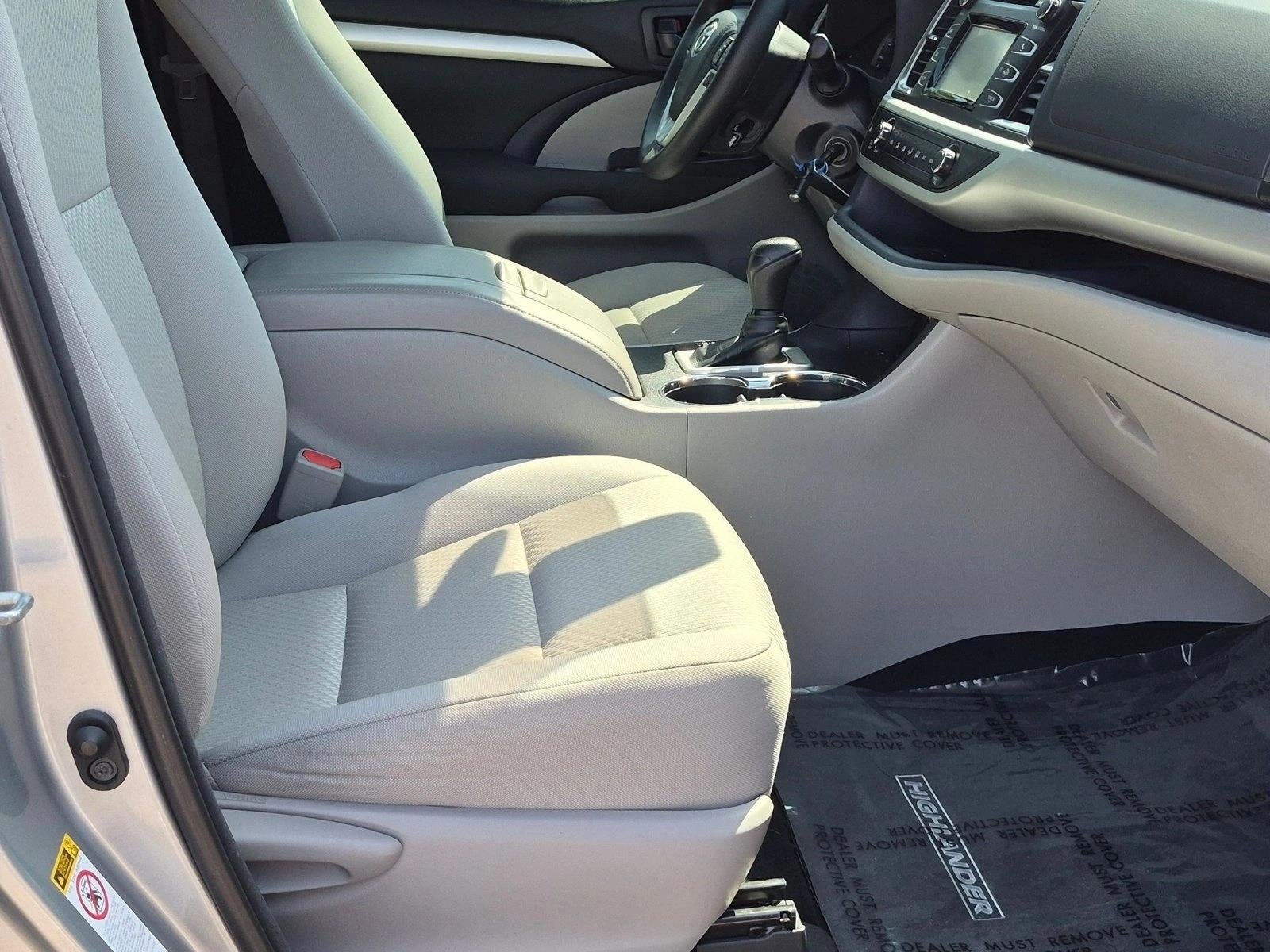 2018 Toyota Highlander LE I4 FWD (Natl)