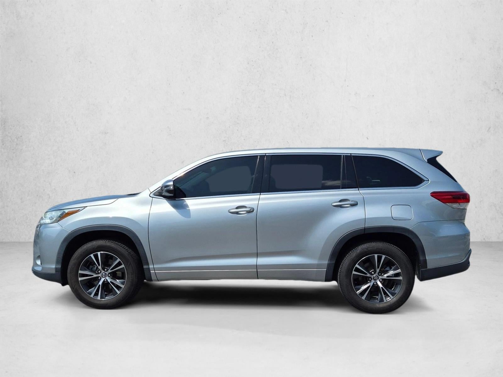 2018 Toyota Highlander LE I4 FWD (Natl)