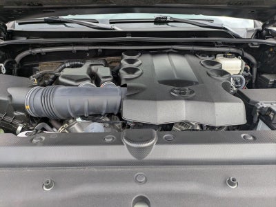 2022 Toyota 4Runner SR5 4WD (GS)
