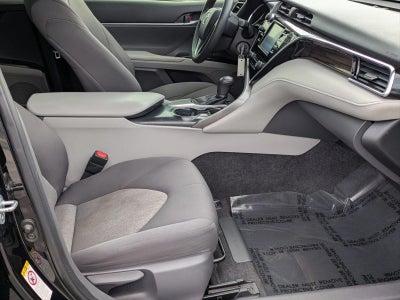 2018 Toyota Camry LE Auto (SE)