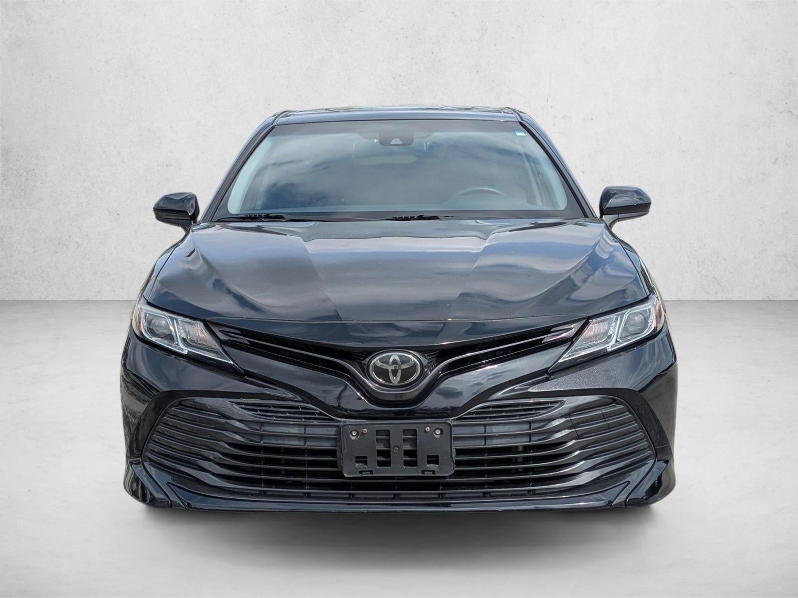 2018 Toyota Camry LE Auto (SE)