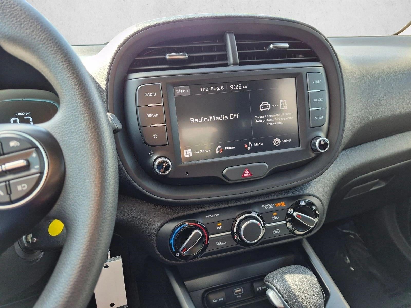 2024 Kia Soul LX IVT