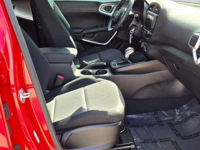 2024 Kia Soul LX IVT
