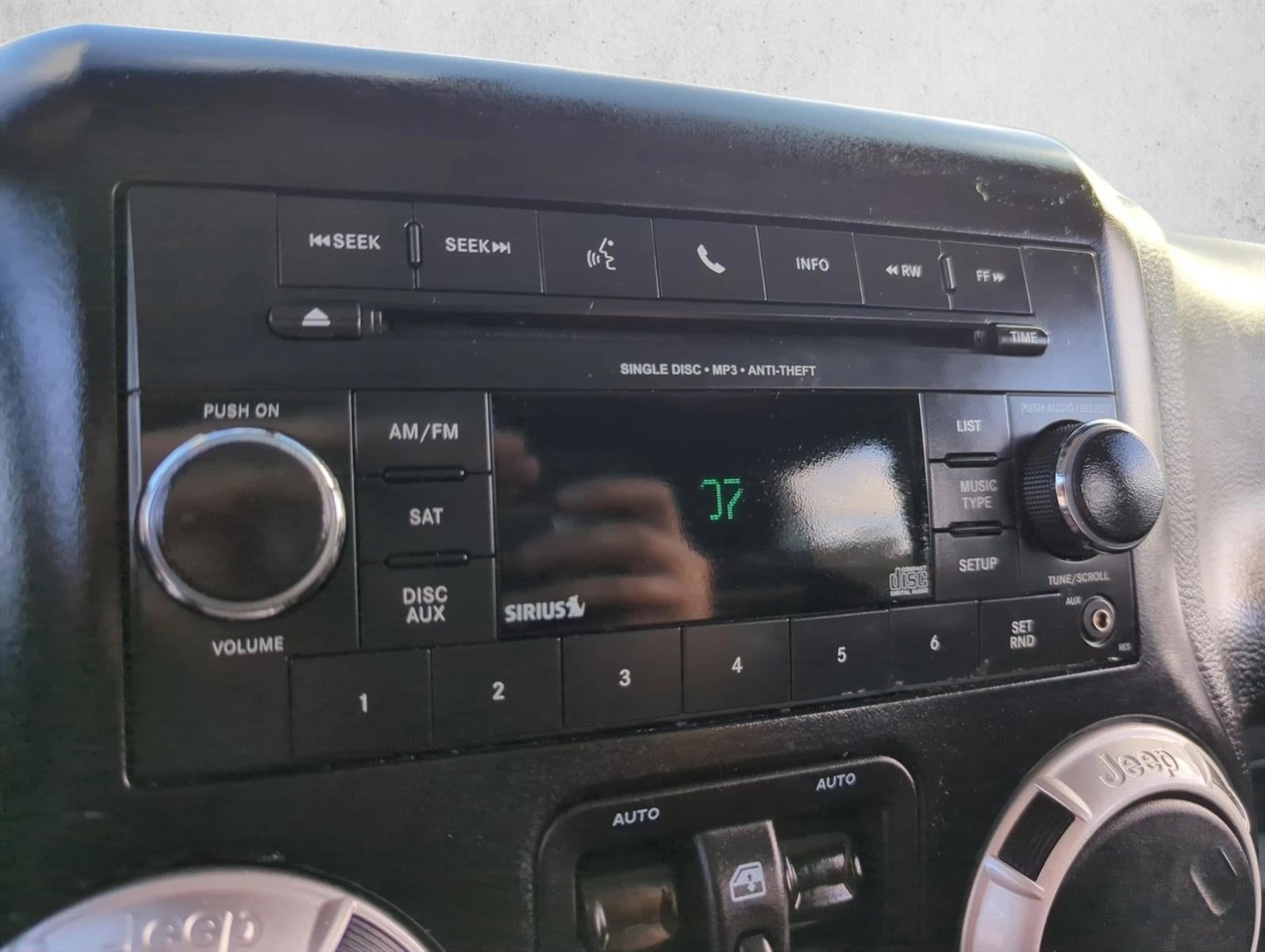 2015 Jeep Wrangler Unlimited 4WD 4dr Sahara