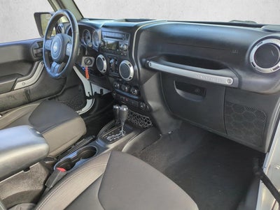 2015 Jeep Wrangler Unlimited 4WD 4dr Sahara