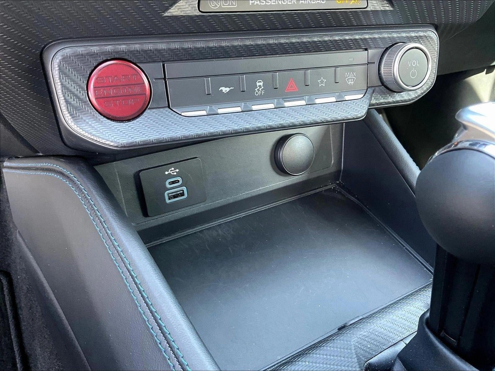 2025 Ford Mustang Dark Horse Fastback