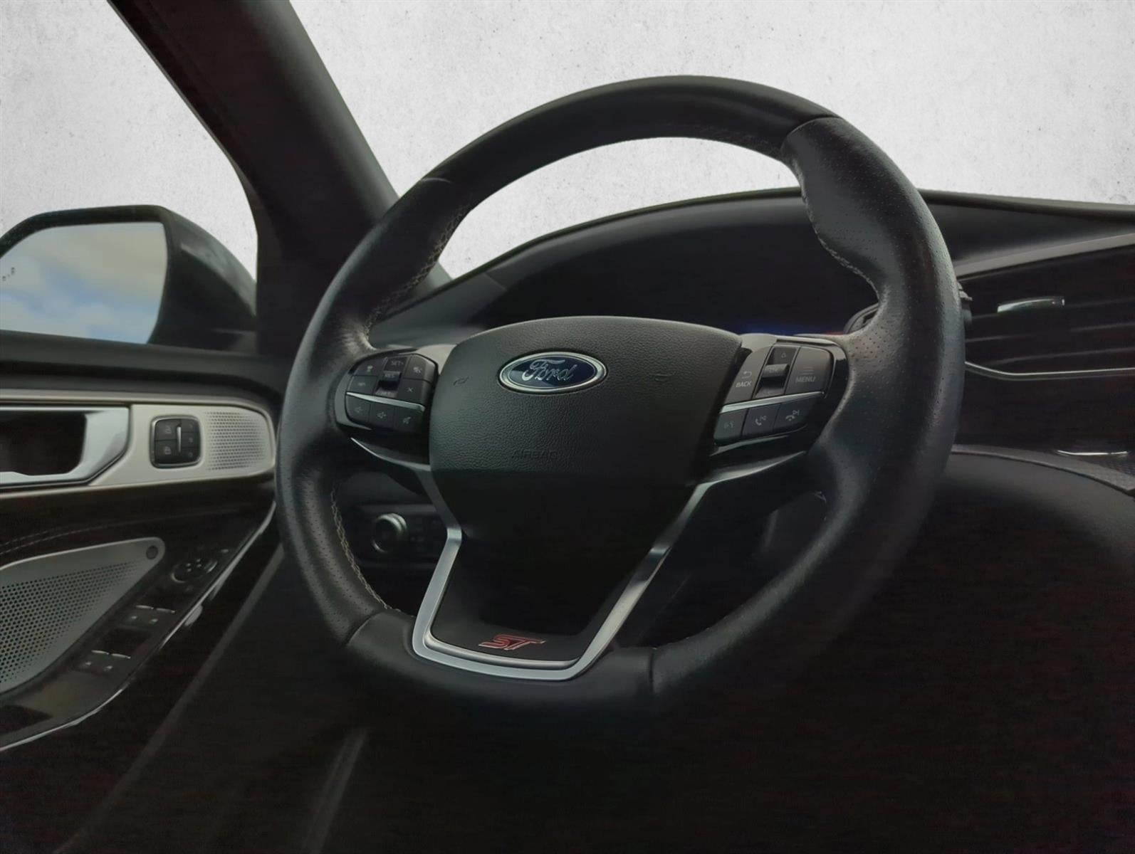 2023 Ford Explorer ST 4WD