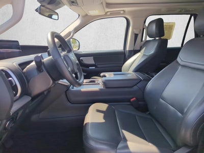 2025 Ford Expedition Active 4x4