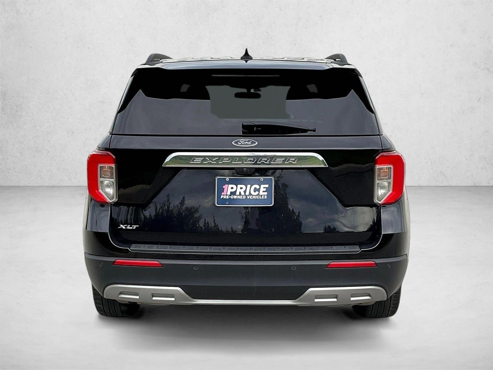 2023 Ford Explorer XLT RWD