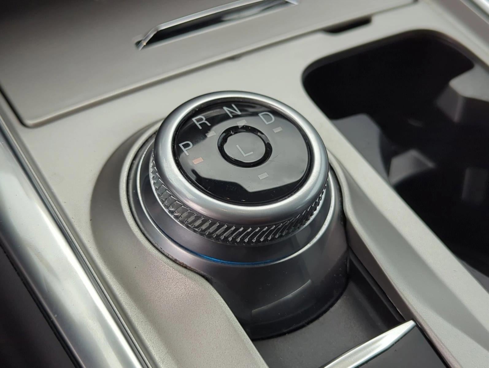 2023 Ford Explorer XLT RWD