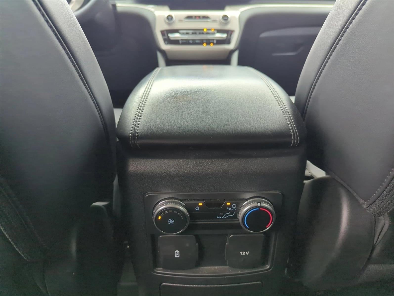 2023 Ford Explorer XLT RWD