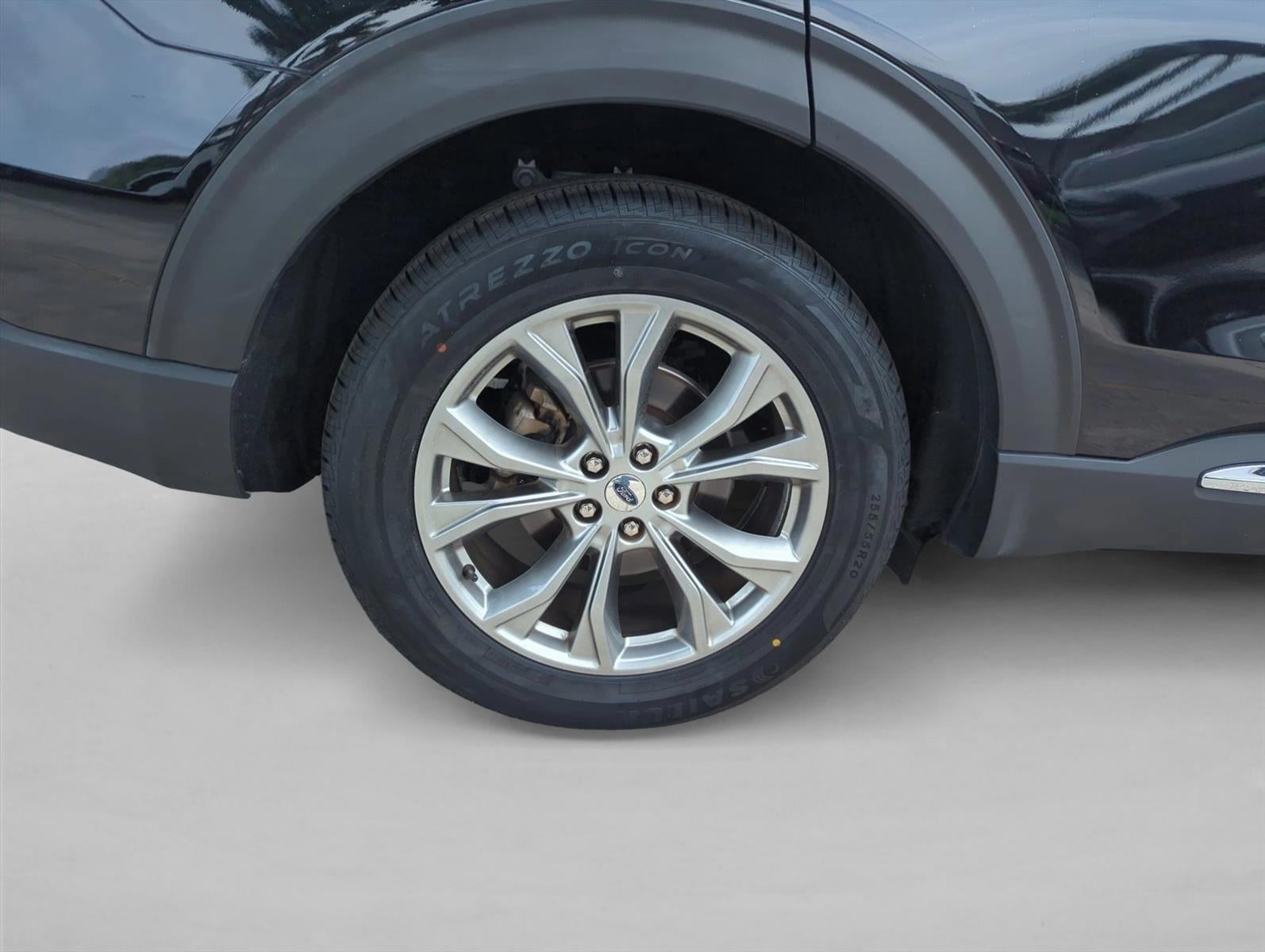 2022 Ford Explorer XLT RWD