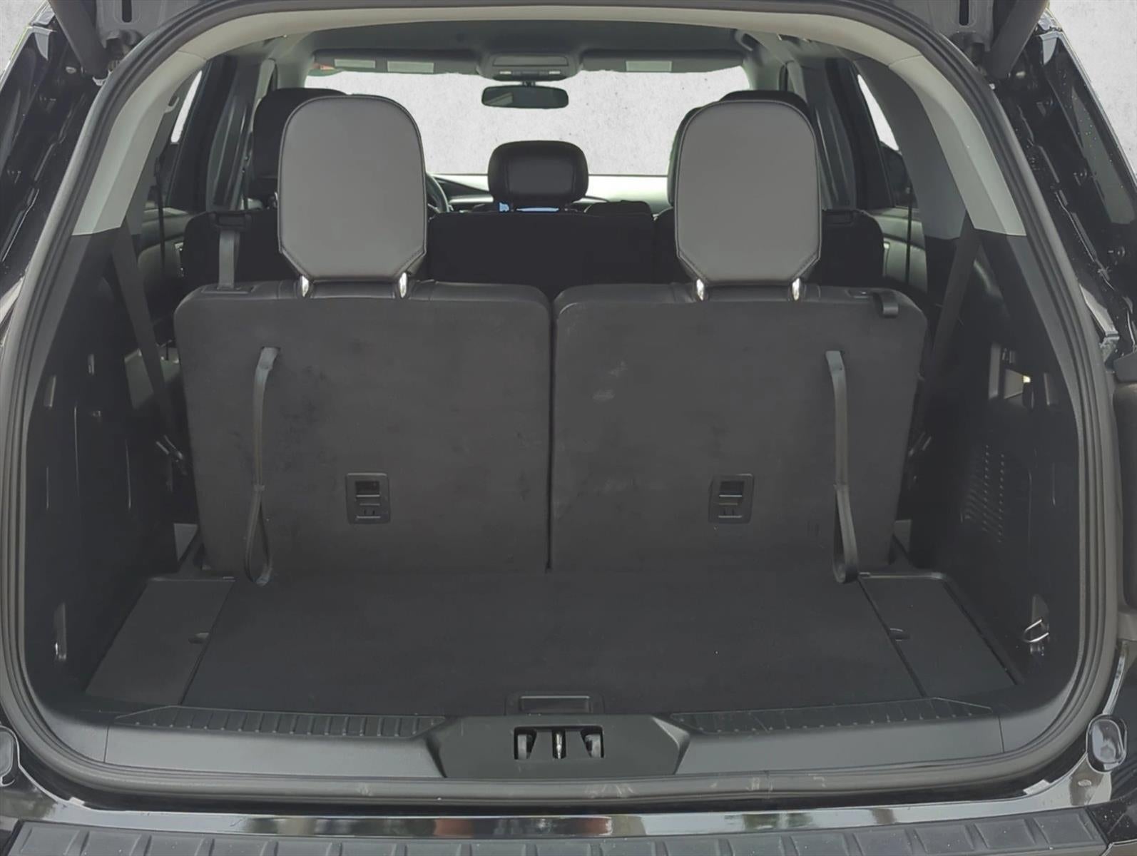 2022 Ford Explorer XLT RWD