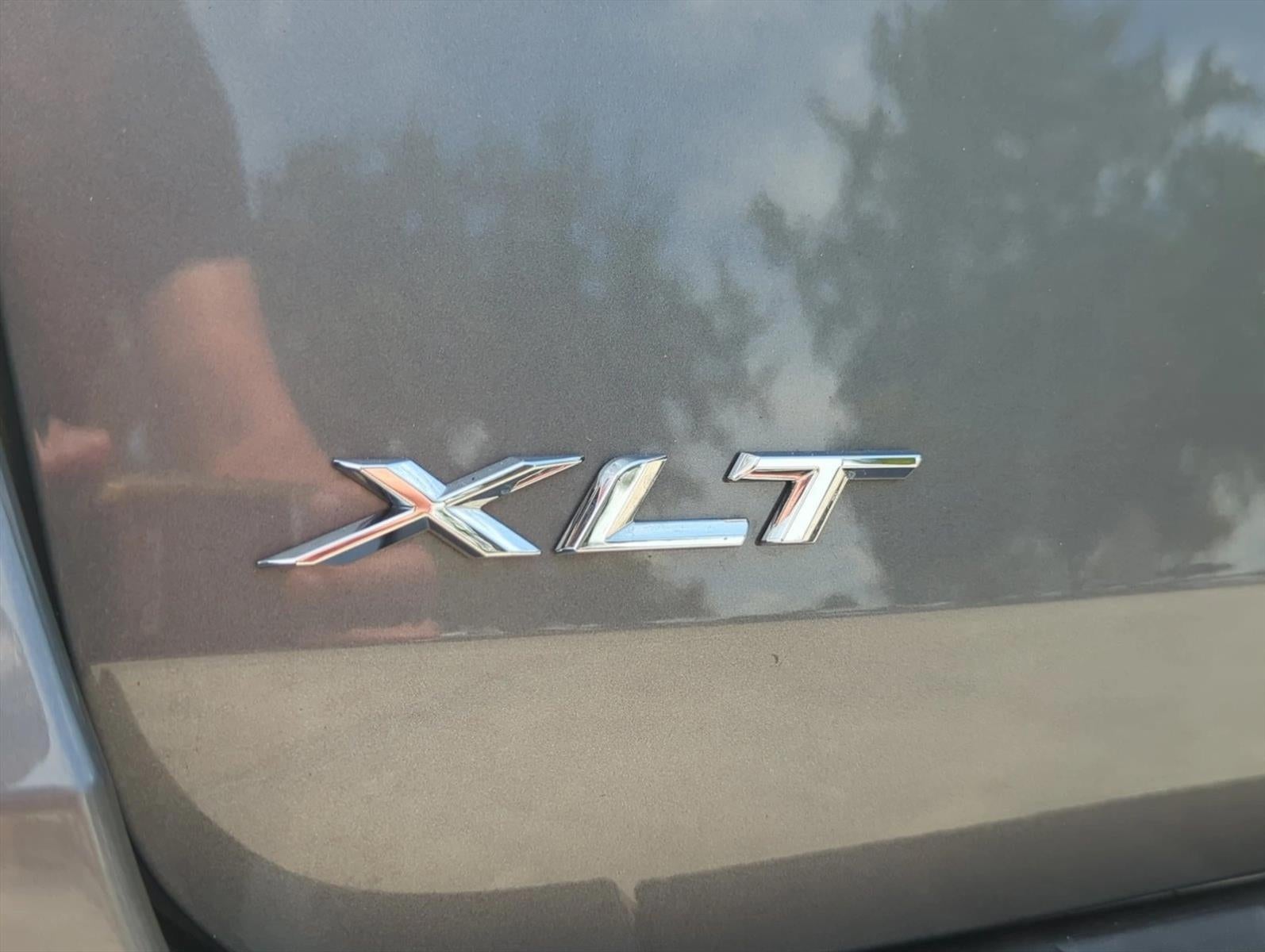 2022 Ford Explorer XLT RWD