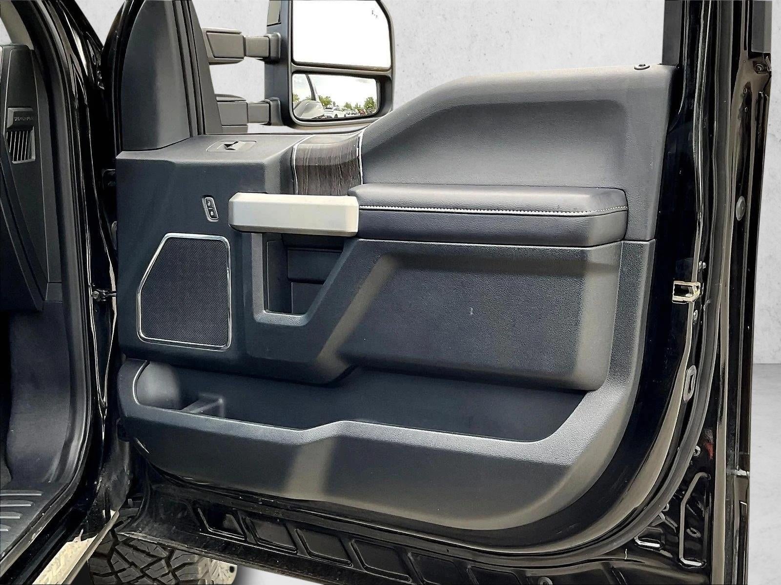 2021 Ford Super Duty F-250 SRW LARIAT 4WD Crew Cab 6.75' Box