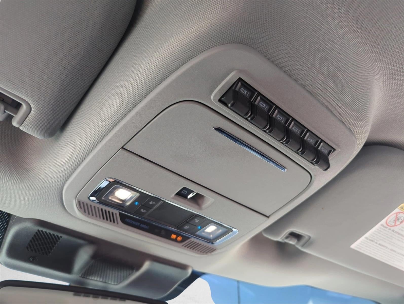 2024 Ford Super Duty F-250 SRW LARIAT 4WD Crew Cab 6.75' Box