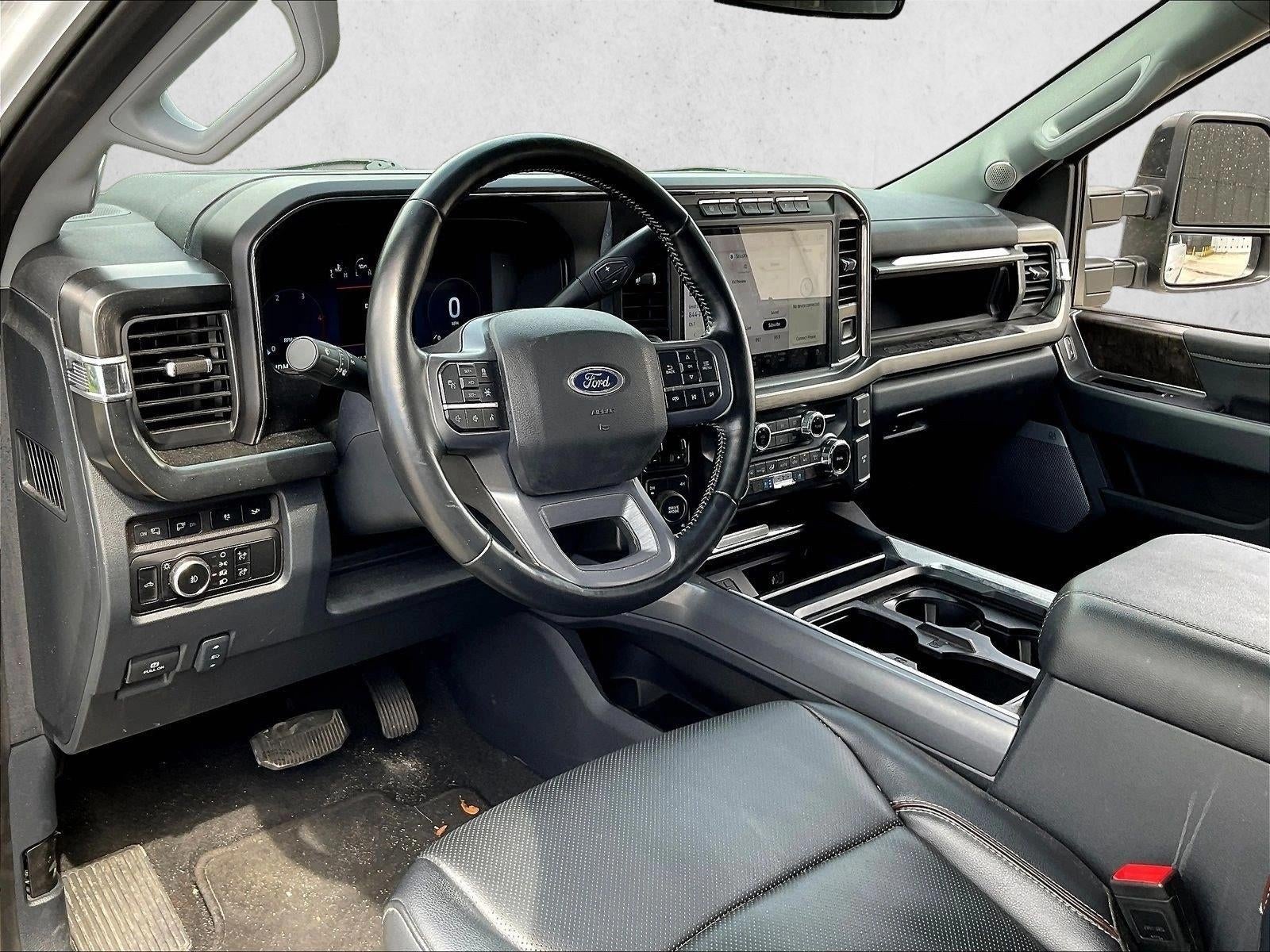 2024 Ford Super Duty F-250 SRW LARIAT 4WD Crew Cab 6.75' Box