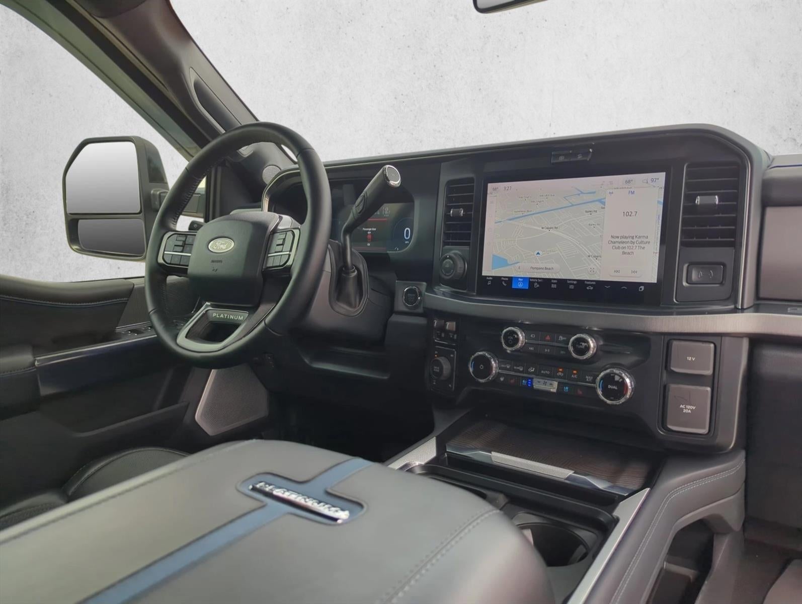 2025 Ford Super Duty F-350 SRW Platinum 4WD Crew Cab 6.75' Box