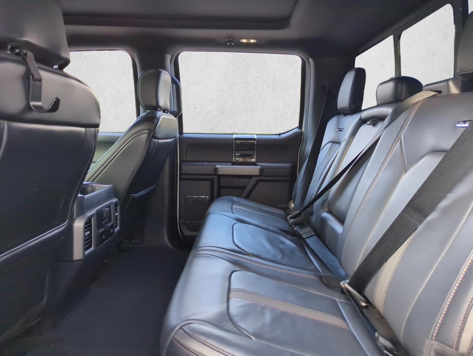 2022 Ford Super Duty F-350 SRW Platinum 4WD Crew Cab 6.75' Box