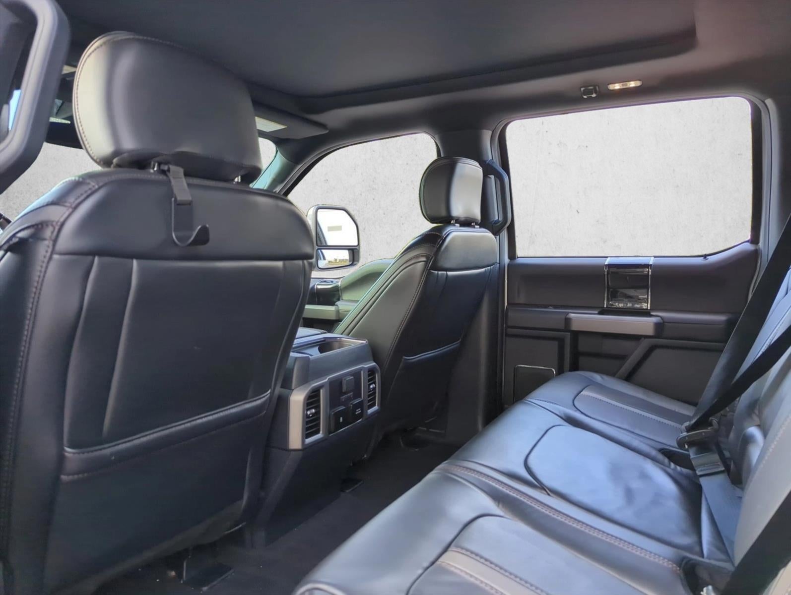 2022 Ford Super Duty F-350 SRW Platinum 4WD Crew Cab 6.75' Box