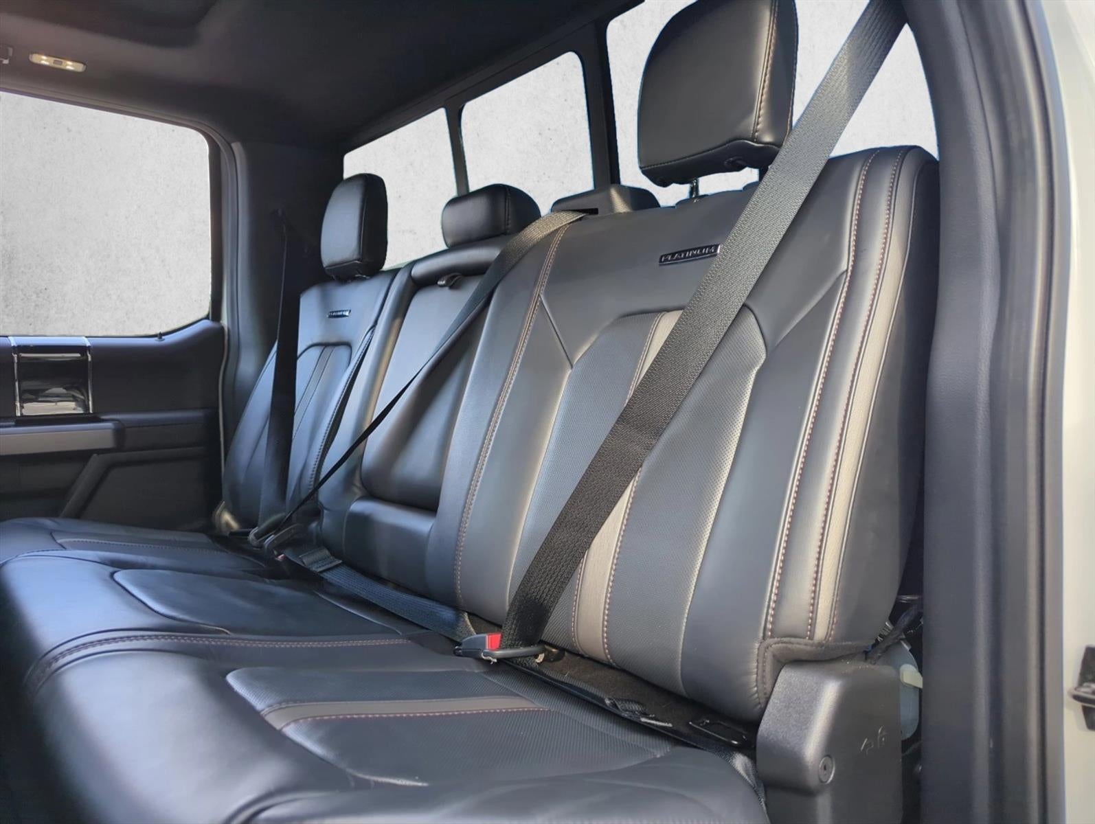 2022 Ford Super Duty F-350 SRW Platinum 4WD Crew Cab 6.75' Box