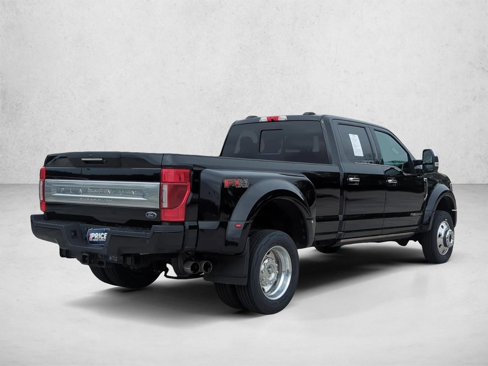 2022 Ford Super Duty F-450 DRW Platinum 4WD Crew Cab 8' Box